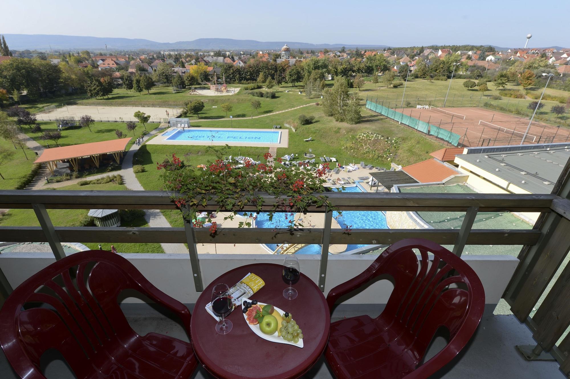 Hunguest Hotel Pelion Tapolca Exterior photo