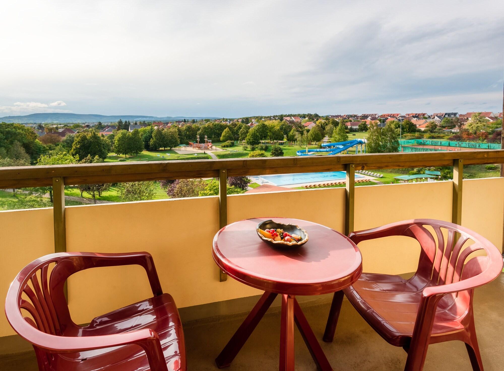 Hunguest Hotel Pelion Tapolca Exterior photo